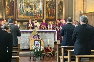 Feierliches Requiem und Beisetzung von Kardinal Rauber im Campo Santo Teutonico
